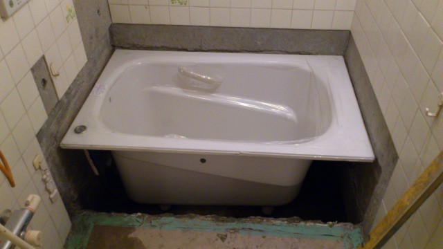 タイル風呂 在来浴室 浴槽入替えの施工例 町田市中町 相模原市南区のリフォーム専門店 小嶋ライフ