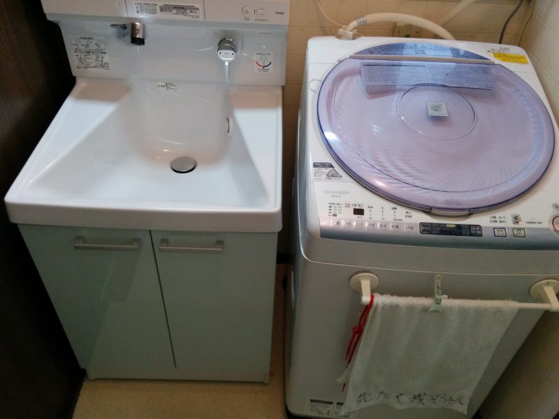 洗濯機と並べてこんな感じです