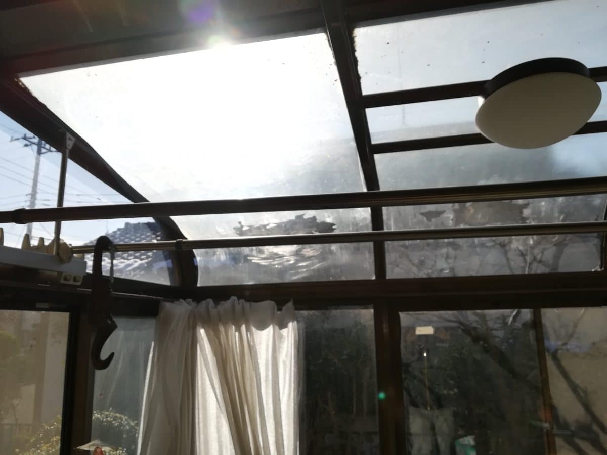 サンルーム屋根ポリカ板張替え 特注3mm厚 の施工例 相模原市南区のリフォーム専門店 小嶋ライフ