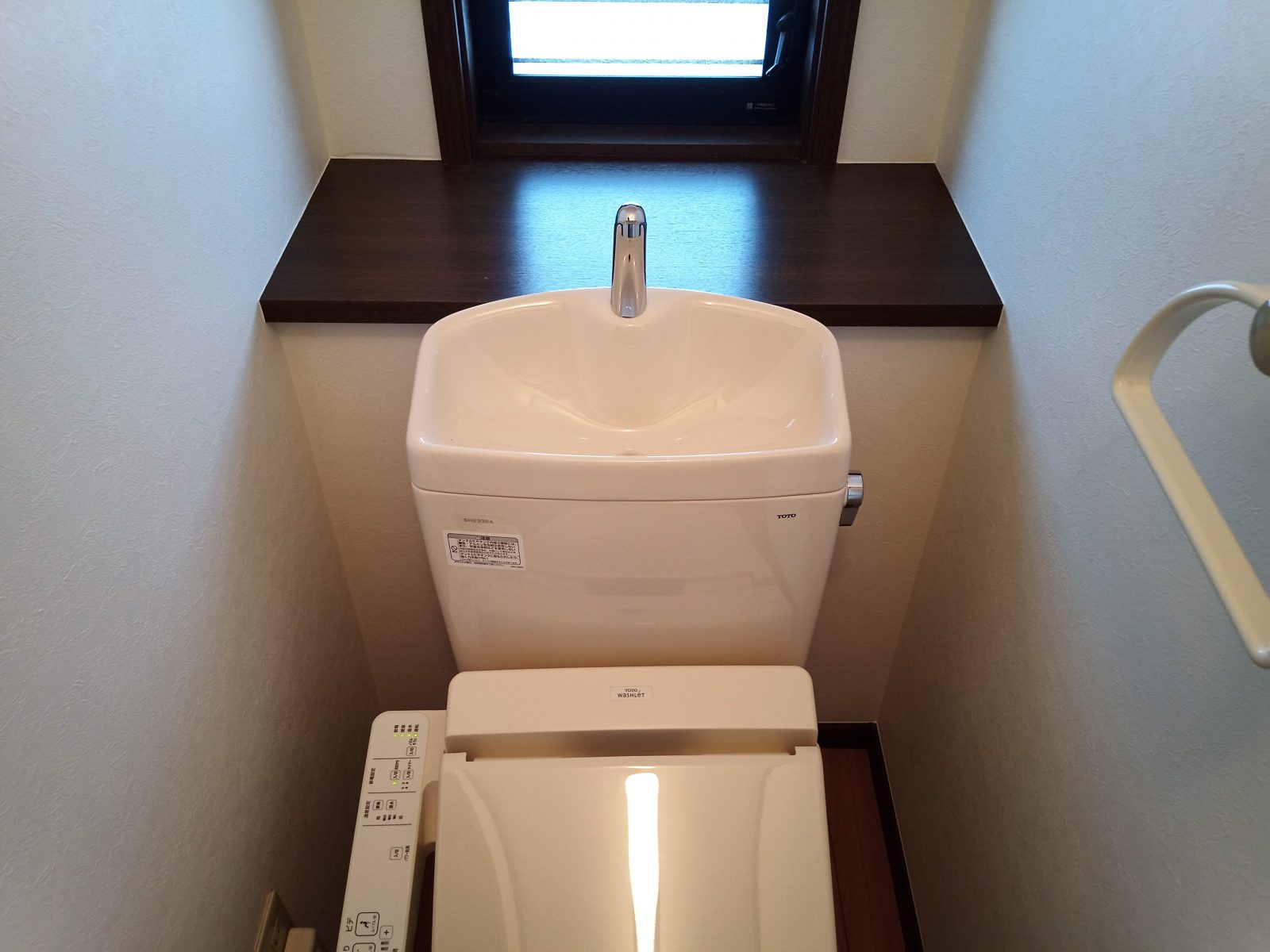 町田市中町のお客様宅で1階トイレ＆2階トイレの改修をしてきました♪