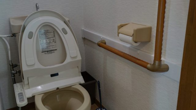 2階トイレ手すり設置後