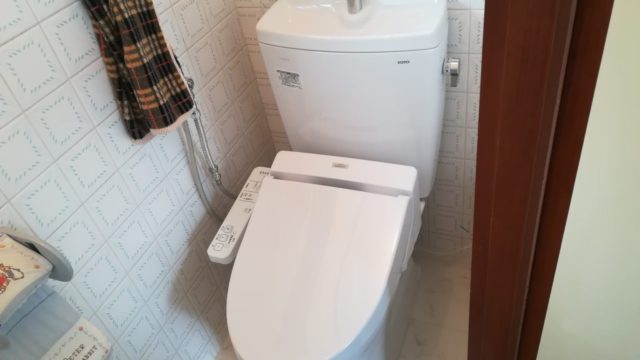 2階トイレ改装 TOTO ピュアレストQR + ウォシュレットBV2 へ交換の施工例／相模原市南区麻溝台